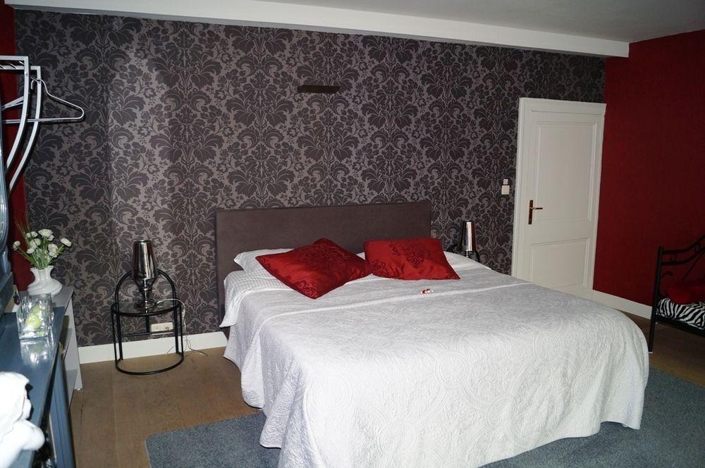 Couette-café Next Door 4*